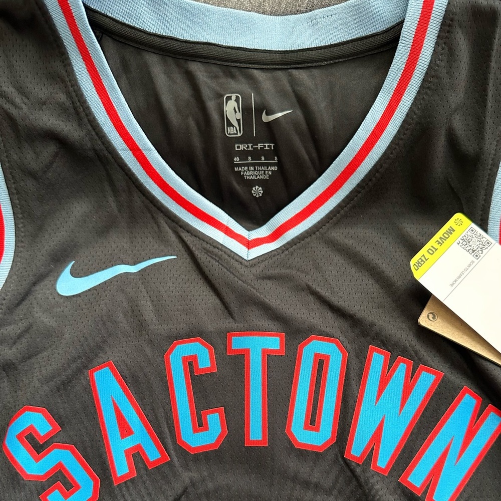Nike NBA Sactown Kings NEW Fox Jersey